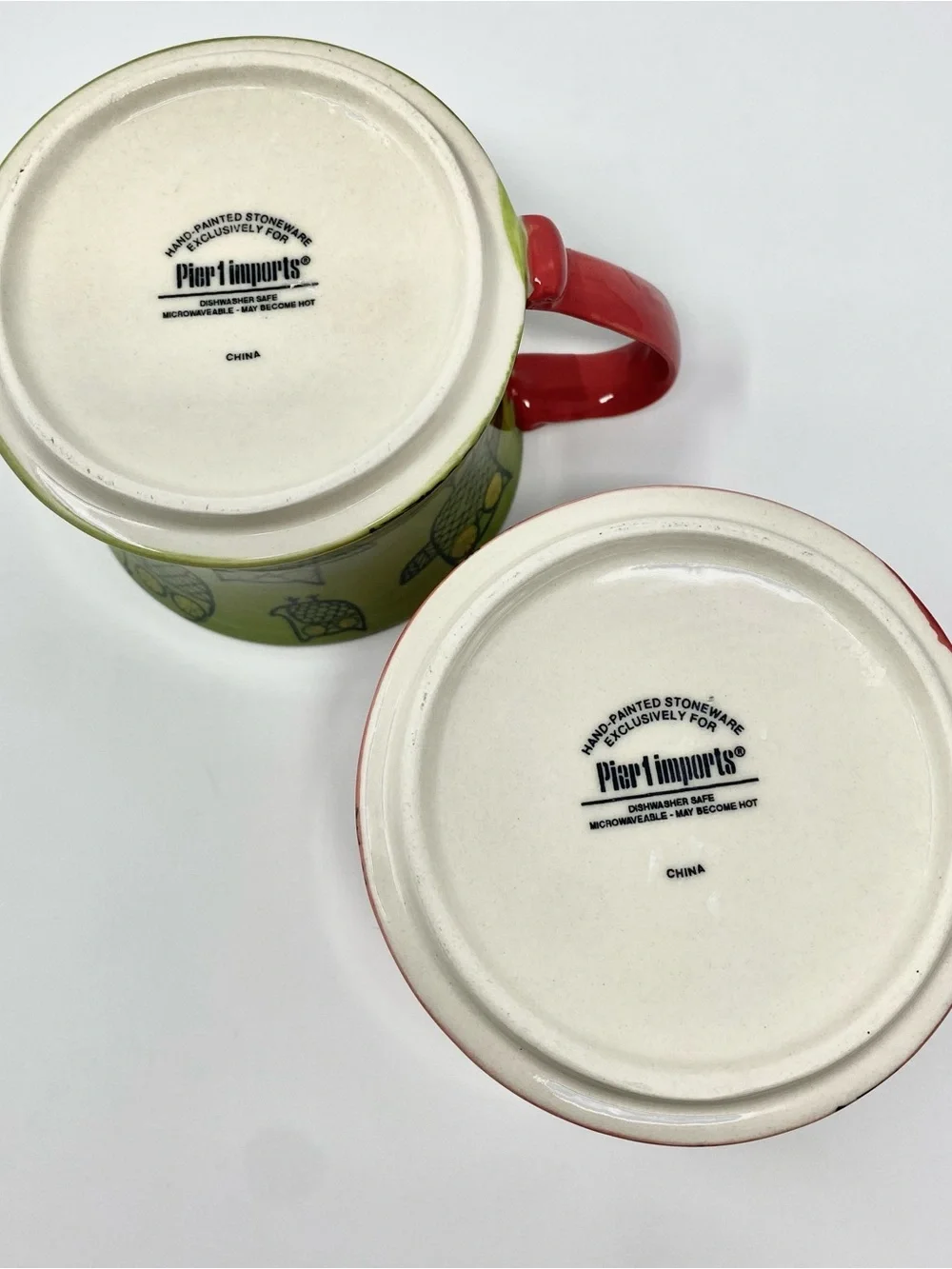 Set of 2 Beautiful colorful owl decorated Pier 1 Hand painted Stoneware mugs10oz